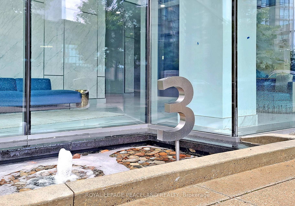 3-navy-wharf-court-toronto-ontario-c12955242