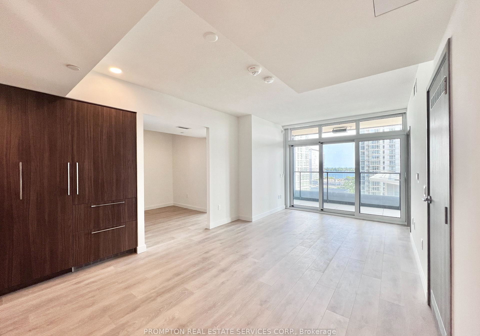 3-concord-cityplace-way-toronto-ontario-c12955248