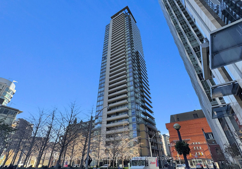 18-yorkville-avenue-toronto-ontario-c12955280