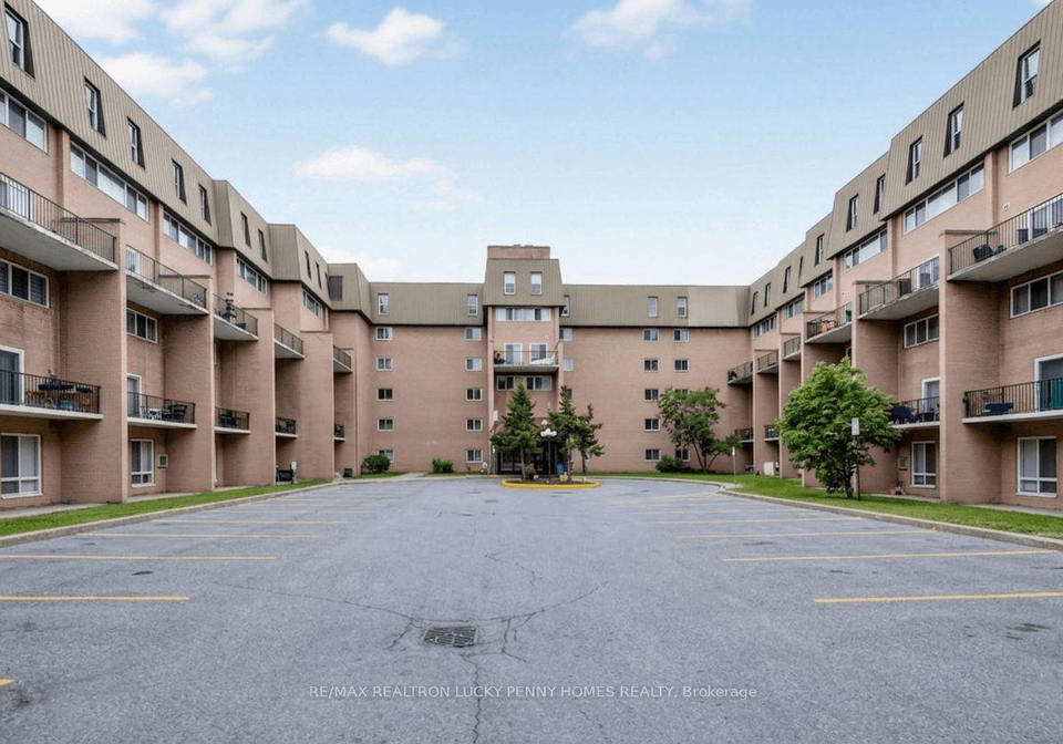 165-cherokee-boulevard-north-york-ontario-c12955336