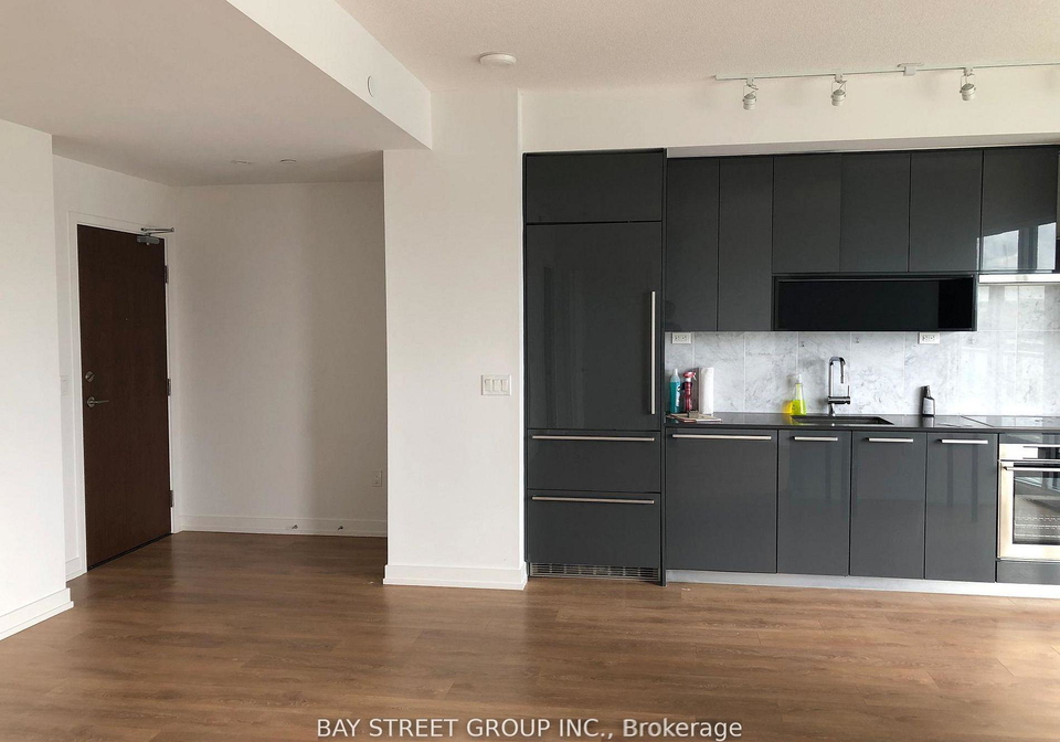 117-mcmahon-drive-north-york-ontario-c12955396