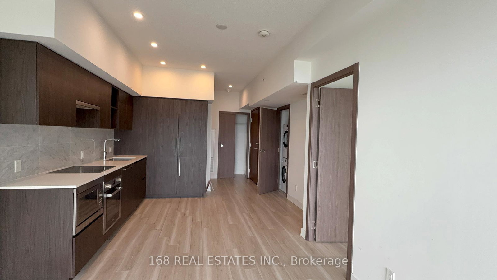 17-bathurst-street-toronto-ontario-c12955462