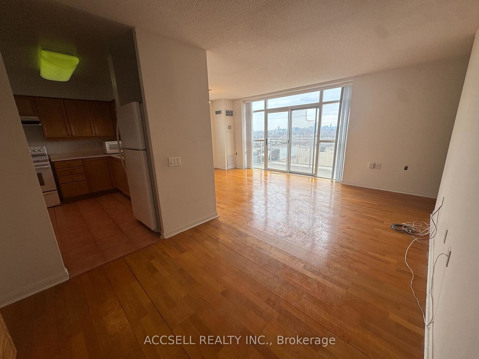 650-lawrence-avenue-w-toronto-ontario-c12955538