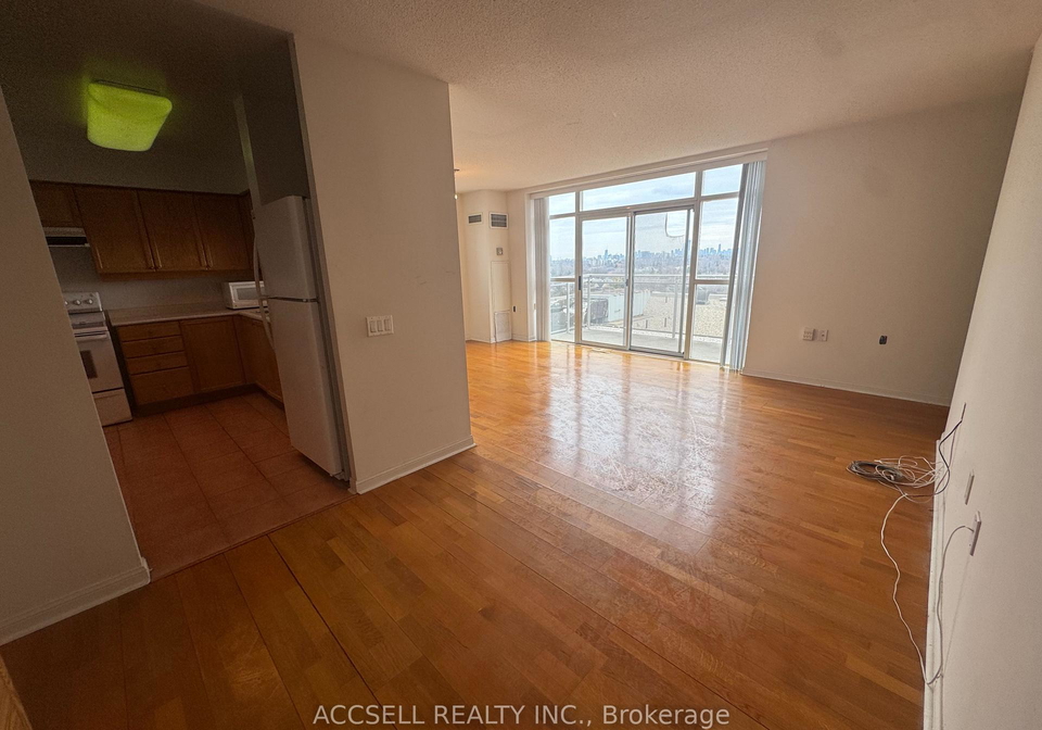 650-lawrence-avenue-w-toronto-ontario-c12955538