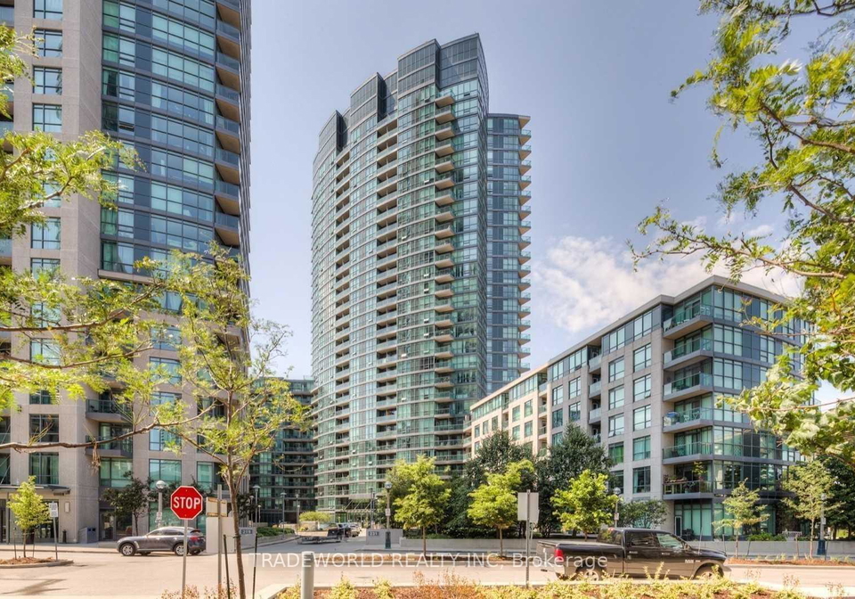 231-fort-york-boulevard-toronto-ontario-c12955814