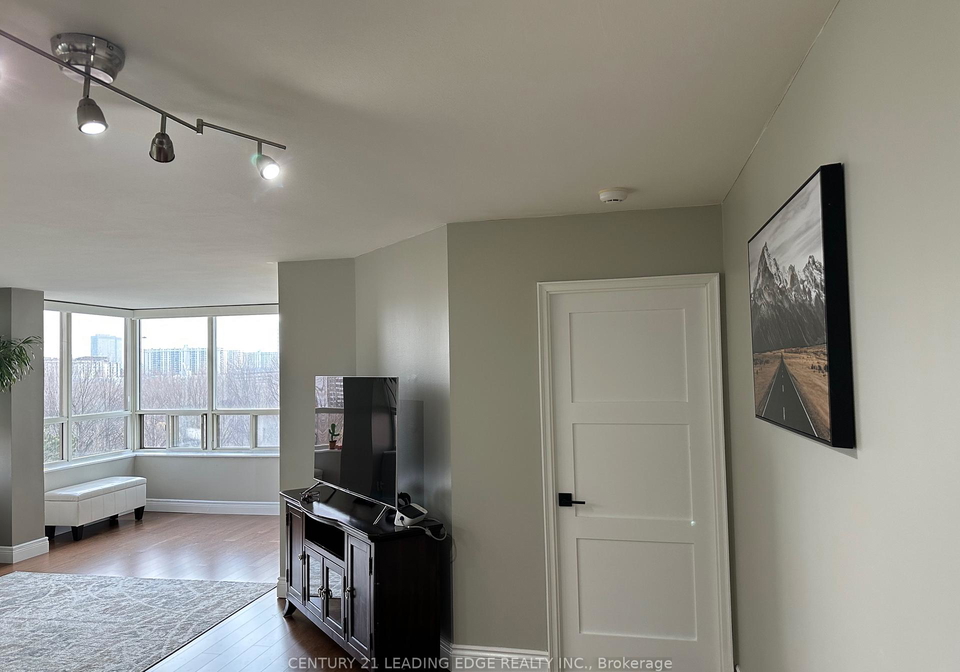 195-wynford-drive-east-york-ontario-c12955918