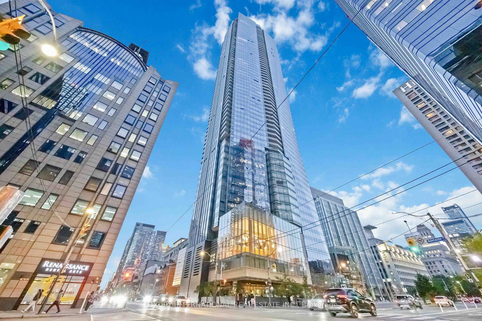 180-university-avenue-toronto-ontario-c12956012