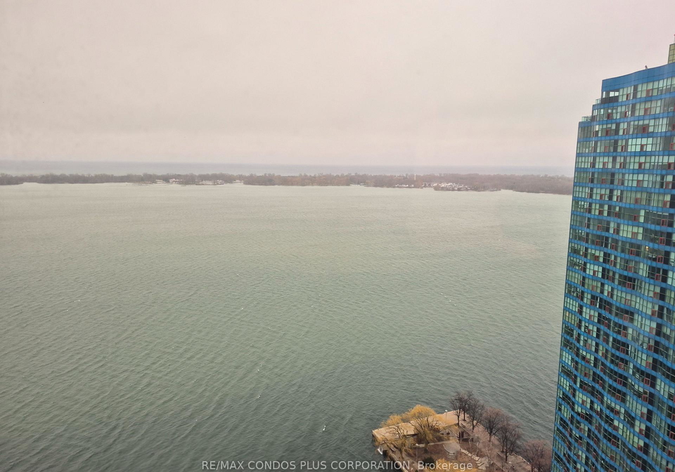 55-harbour-square-toronto-ontario-c12956040