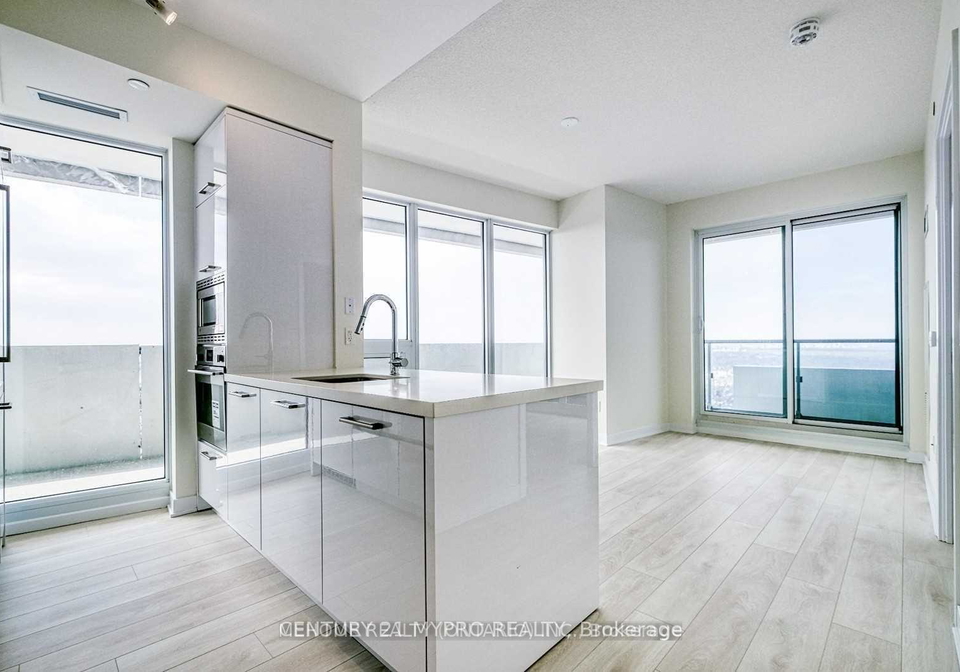2221-yonge-street-toronto-ontario-c12956070