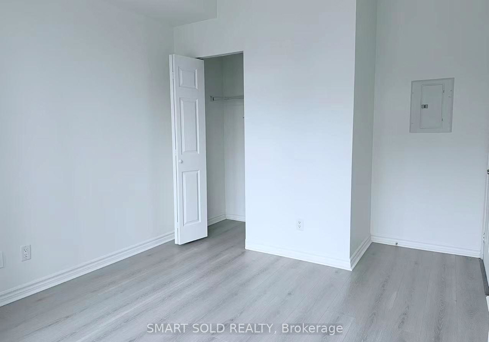 18-holmes-avenue-north-york-ontario-c12956274