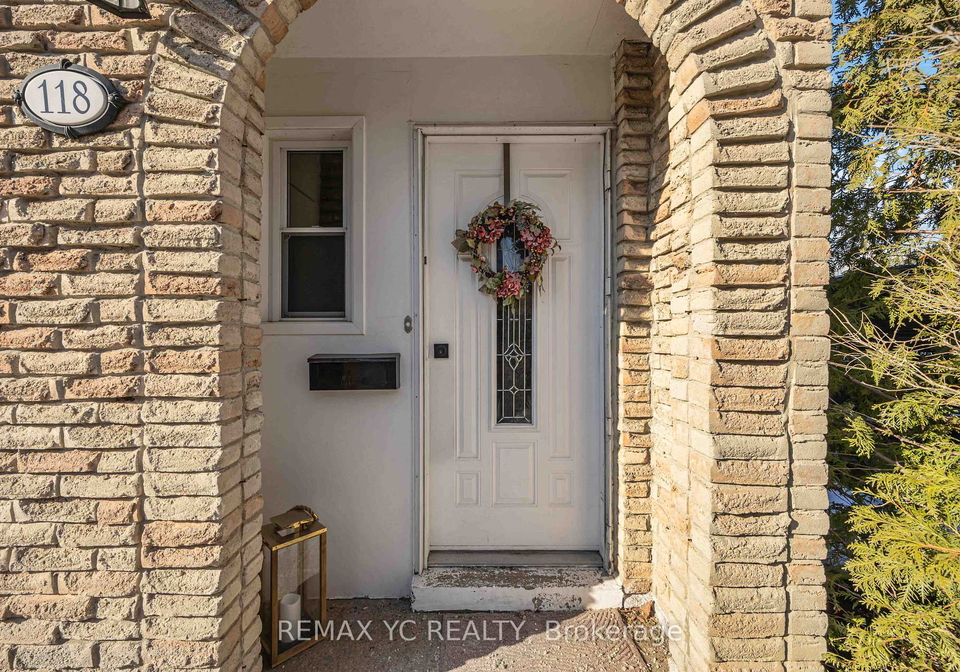 118-tangle-briarway-north-york-ontario-c12956436