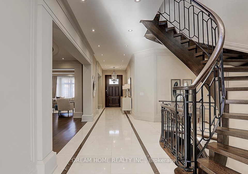 225-dunforest-avenue-north-york-ontario-c12956594