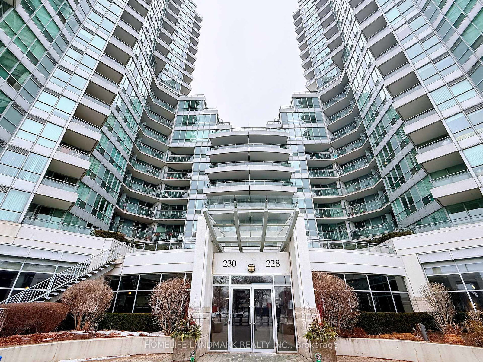 230-queens-quay-w-toronto-ontario-c12956616