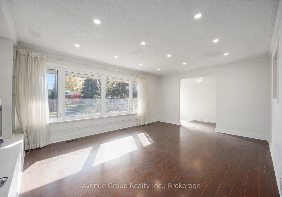 10-chipping-road-north-york-ontario-c12956626