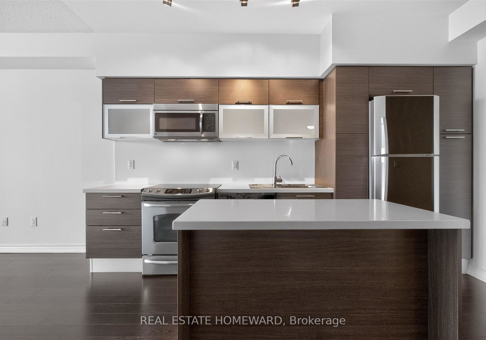 386-yonge-street-toronto-ontario-c12956800