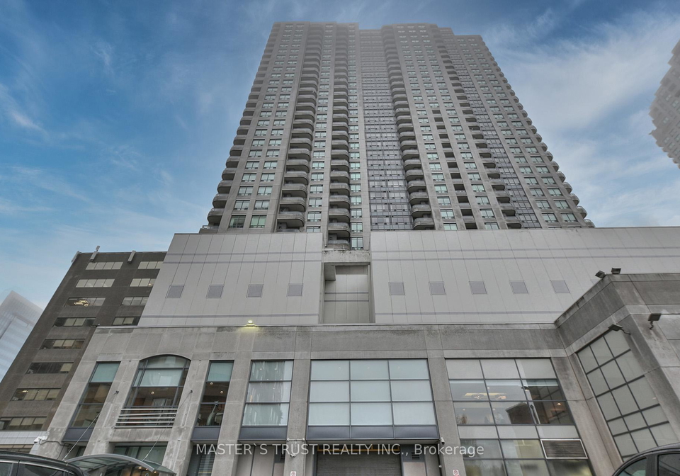 8-hillcrest-avenue-north-york-ontario-c12957032