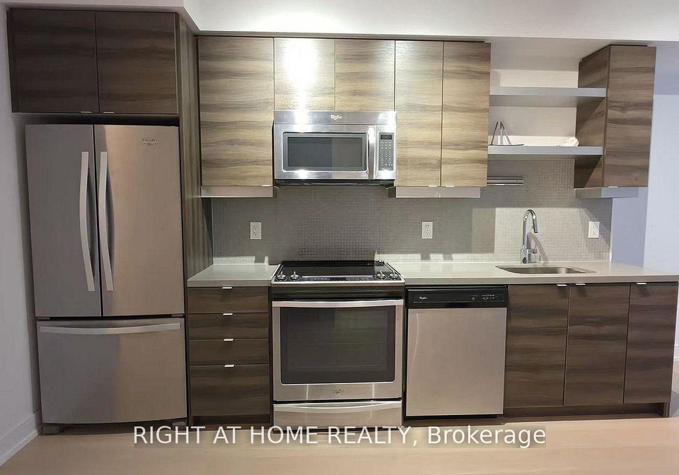 525-adelaide-street-w-toronto-ontario-c12957134