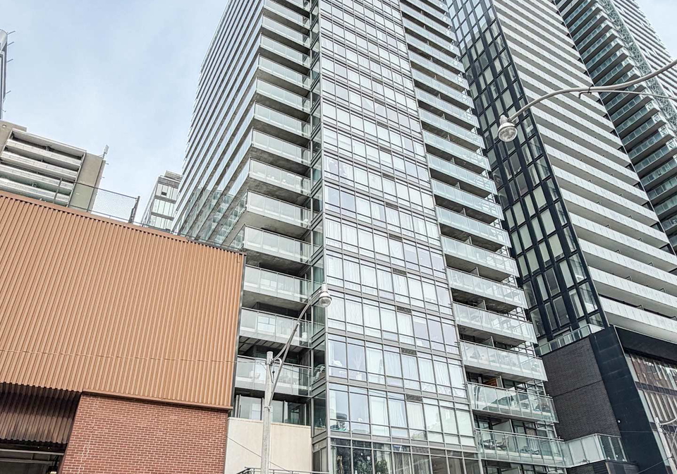 22-wellesley-street-e-toronto-ontario-c12957204