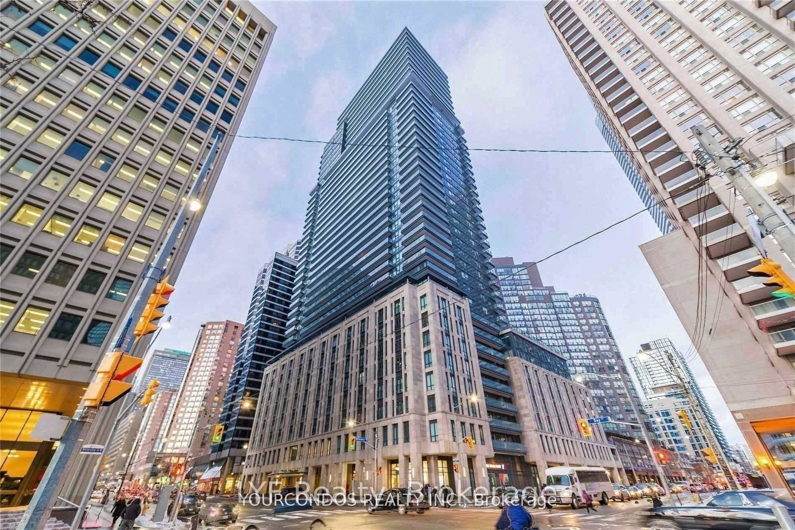 955-bay-street-toronto-ontario-c12957226