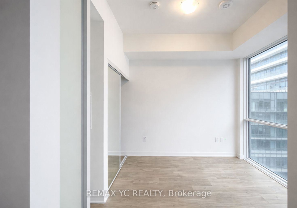 135-lower-sherbourne-street-w-toronto-ontario-c12957228