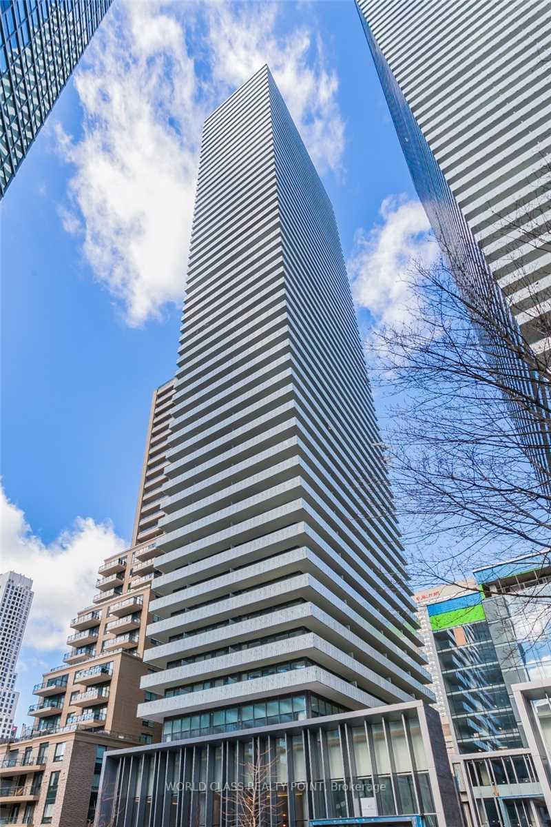 42-charles-street-e-toronto-ontario-c12957372