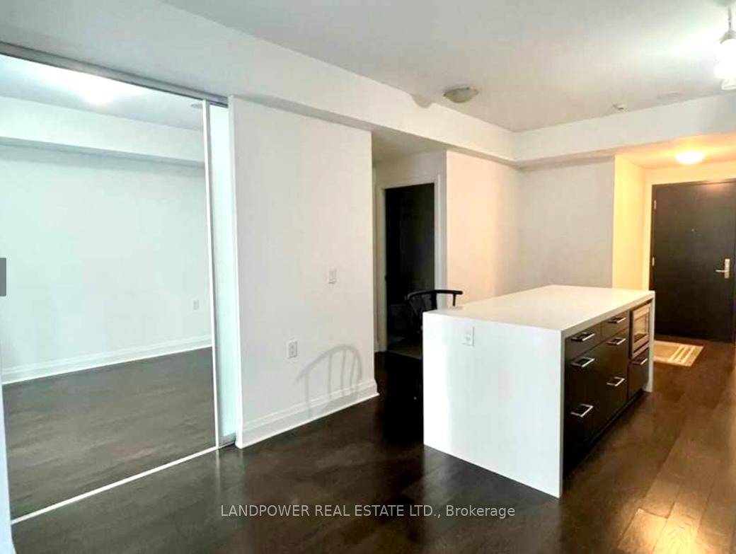 1080-bay-street-toronto-ontario-c12957378