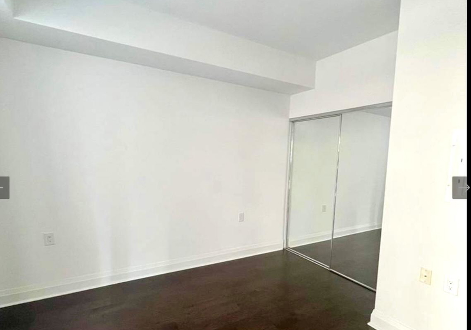 1080-bay-street-toronto-ontario-c12957378