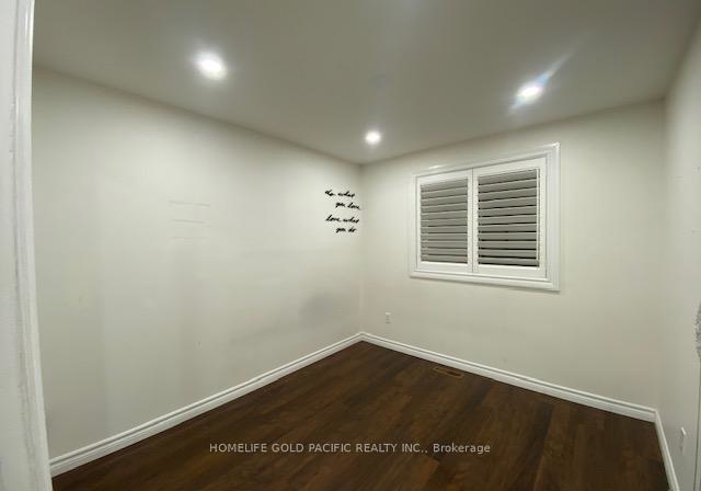 12-capella-starway-drive-north-york-ontario-c12957394