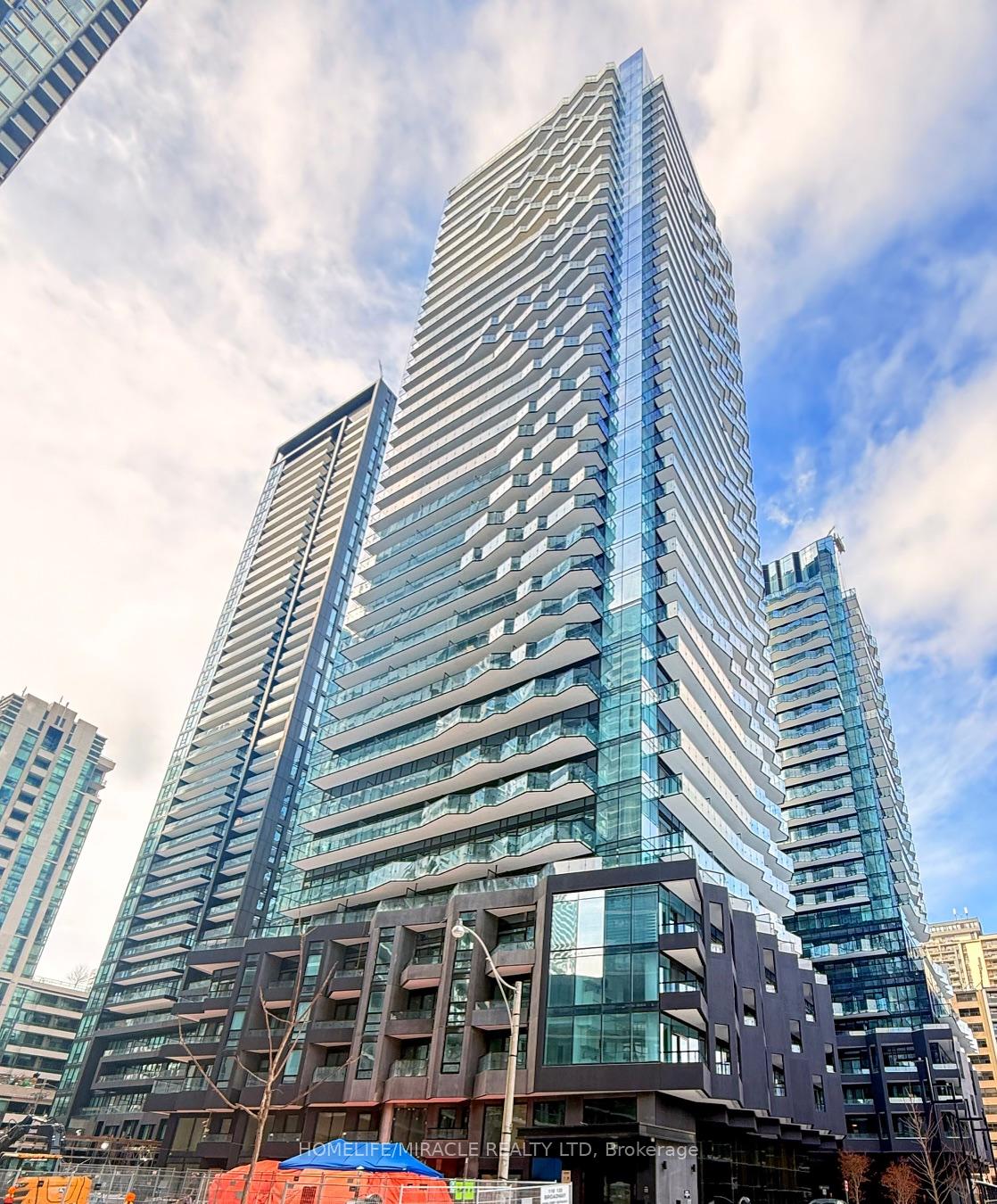 110-broadway-avenue-toronto-ontario-c12957588