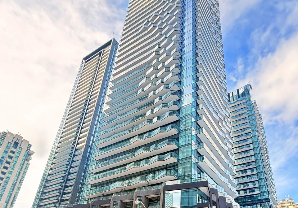110-broadway-avenue-toronto-ontario-c12957588