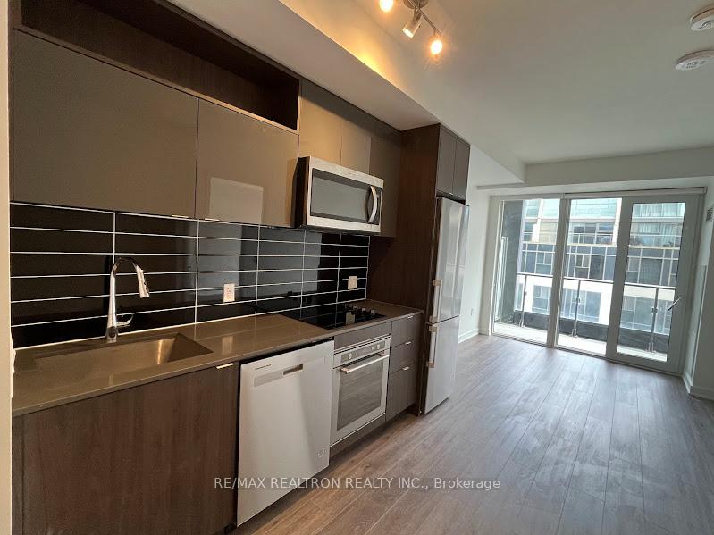 60-princess-street-toronto-ontario-c12957804