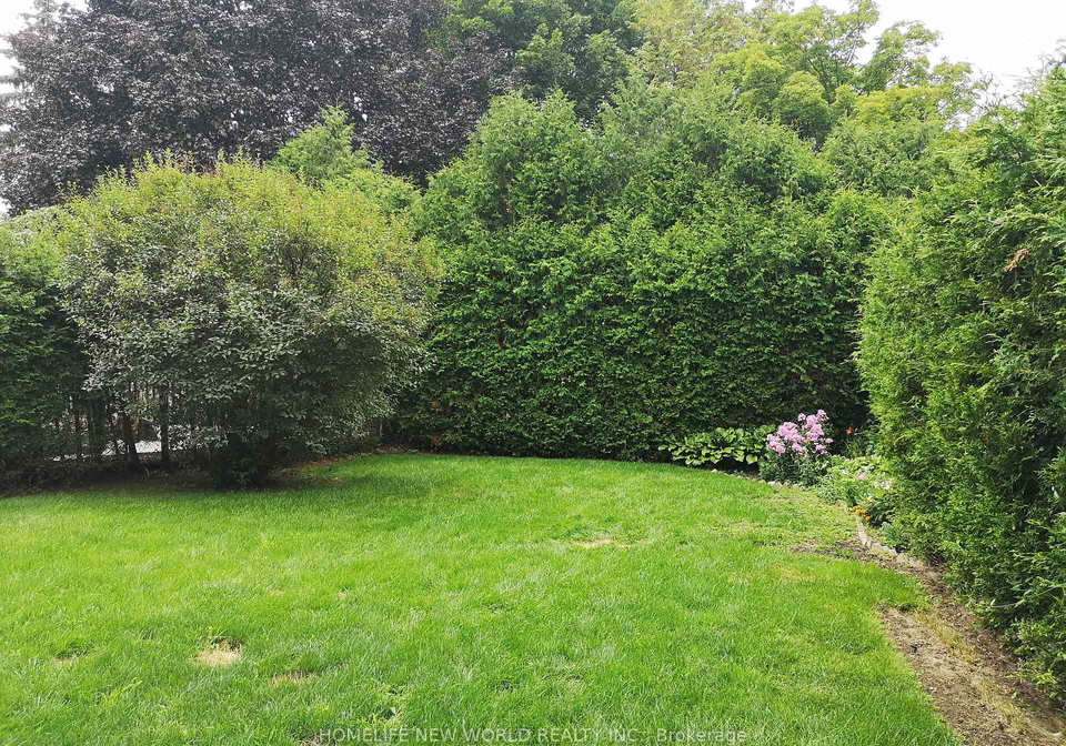 8-janus-court-north-york-ontario-c12958118