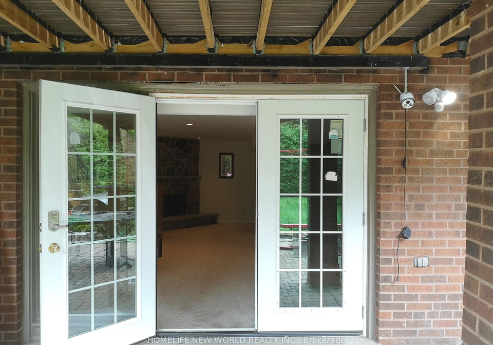 8-janus-court-north-york-ontario-c12958118