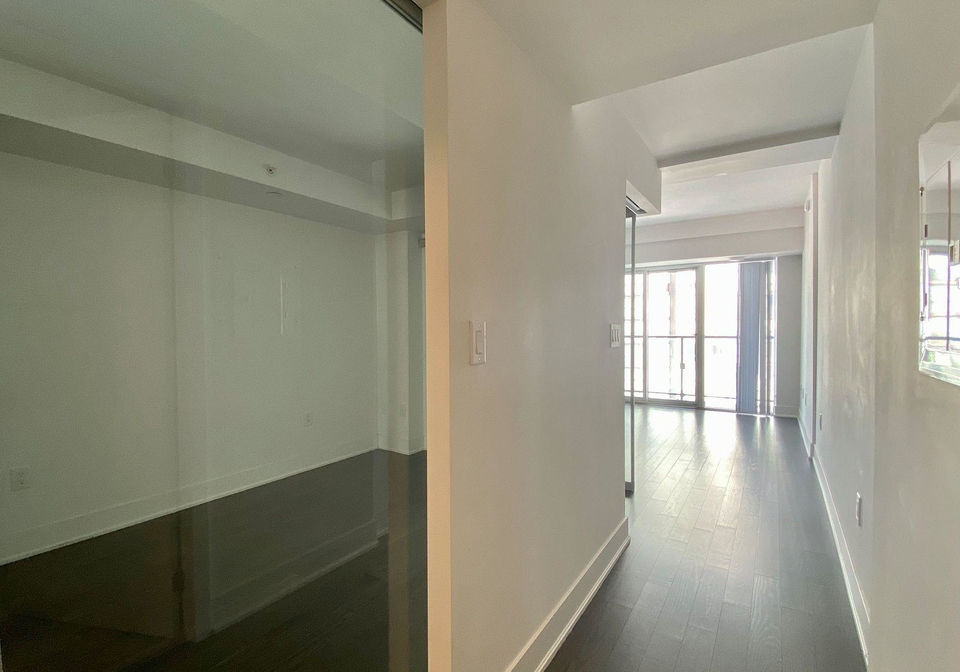 955-bay-street-toronto-ontario-c12958290