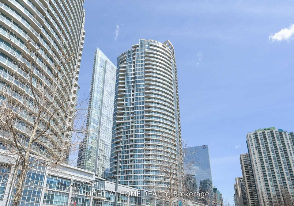 208-queens-quay-w-toronto-ontario-c12958300