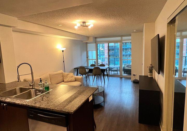 525-wilson-avenue-toronto-ontario-c12958418