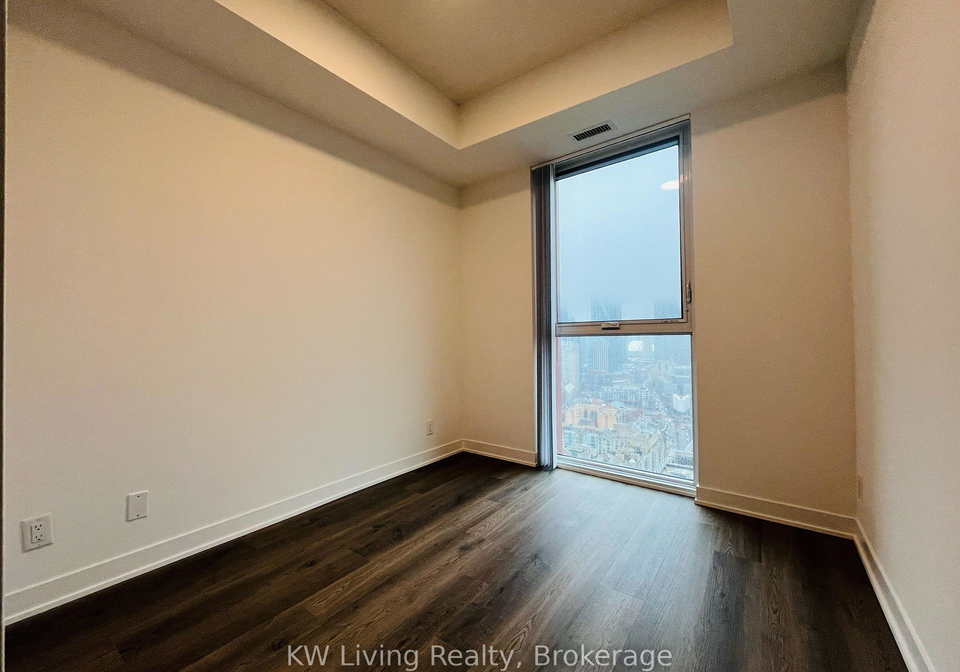180-front-street-e-toronto-ontario-c12958430