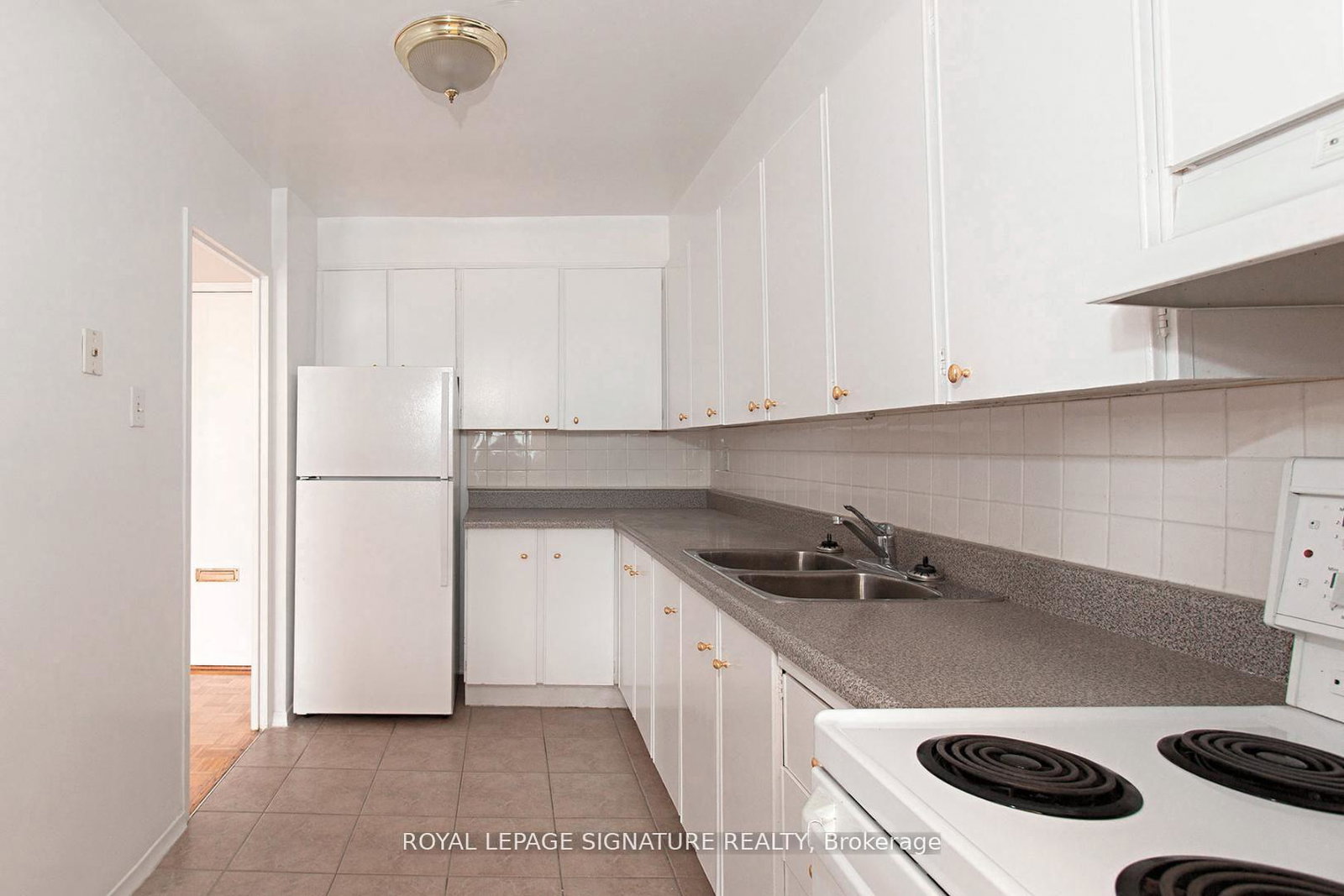 525-eglinton-avenue-e-toronto-ontario-c12958452