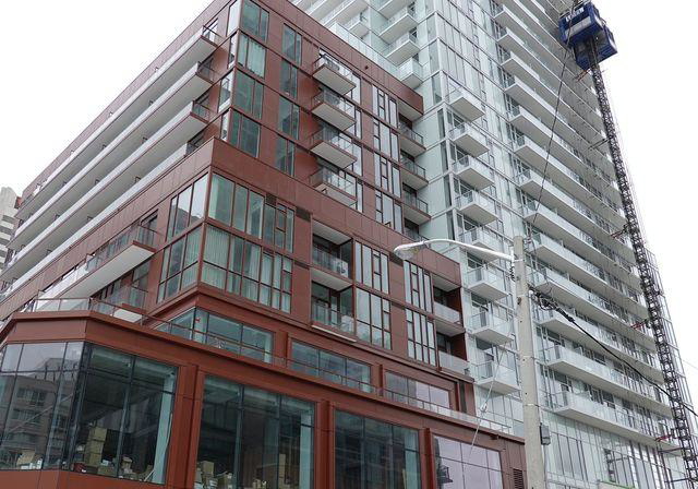 33-helendale-avenue-toronto-ontario-c12958558