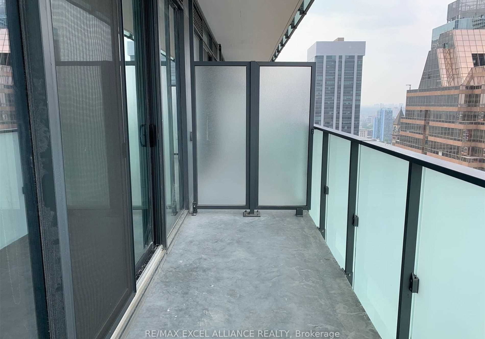 25-richmond-street-toronto-ontario-c12958628