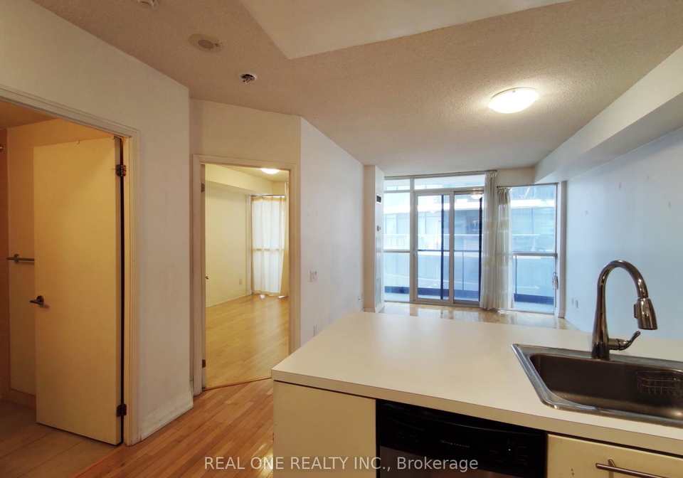 25-carlton-street-toronto-ontario-c12958858