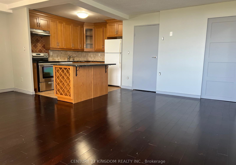 20-edgecliff-golfway-e-east-york-ontario-c12958910