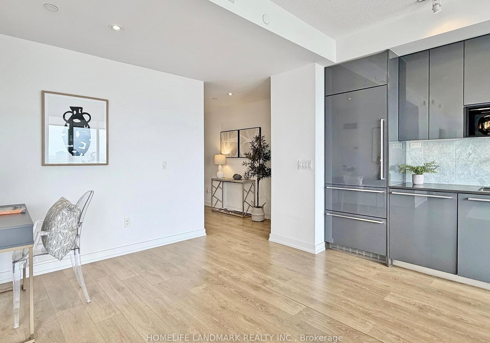 117-mcmahon-drive-north-york-ontario-c12958918