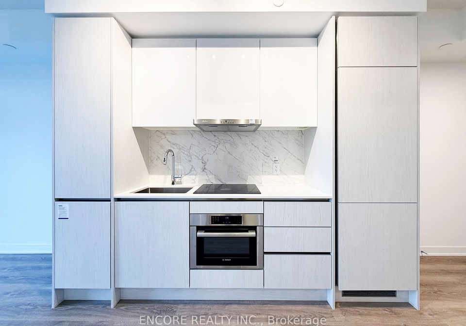 180-front-street-e-toronto-ontario-c12958982