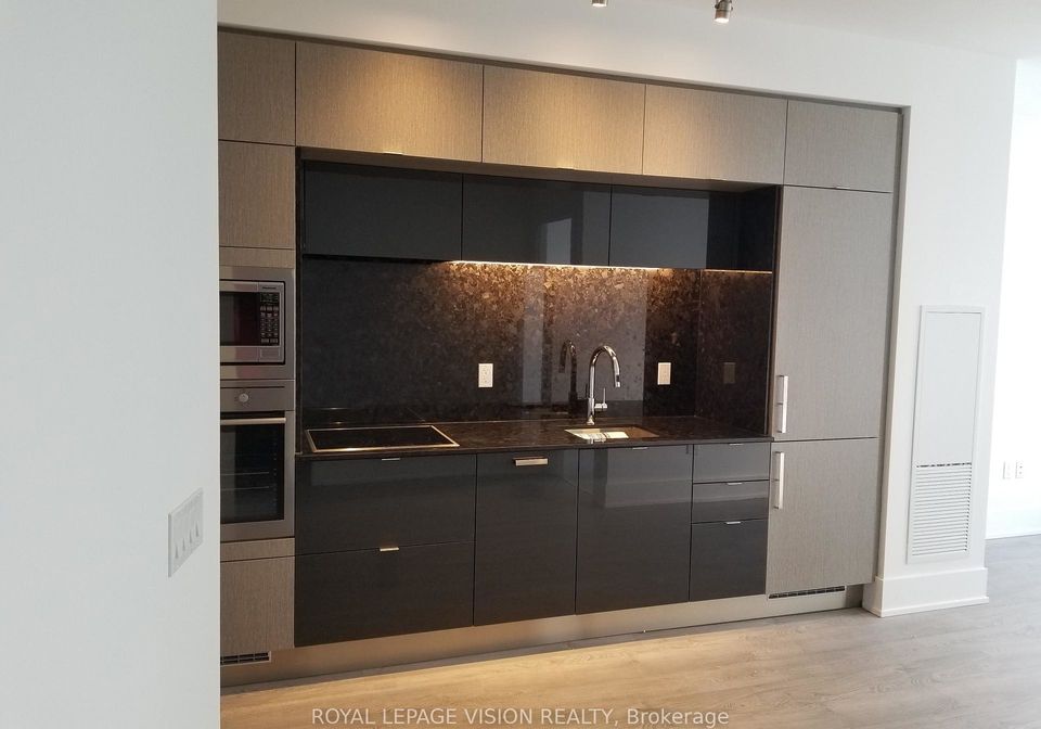 10-york-street-toronto-ontario-c12959320