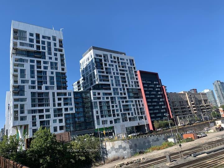 27-bathurst-street-toronto-ontario-c12959462
