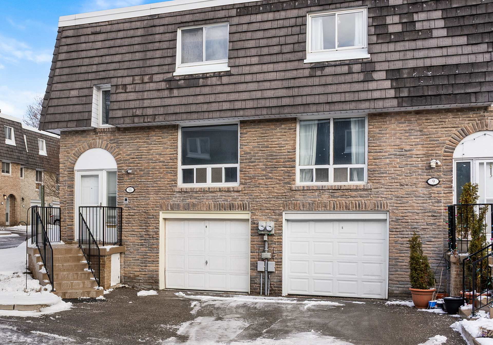 11-tangle-briar-way-north-york-ontario-c12959602