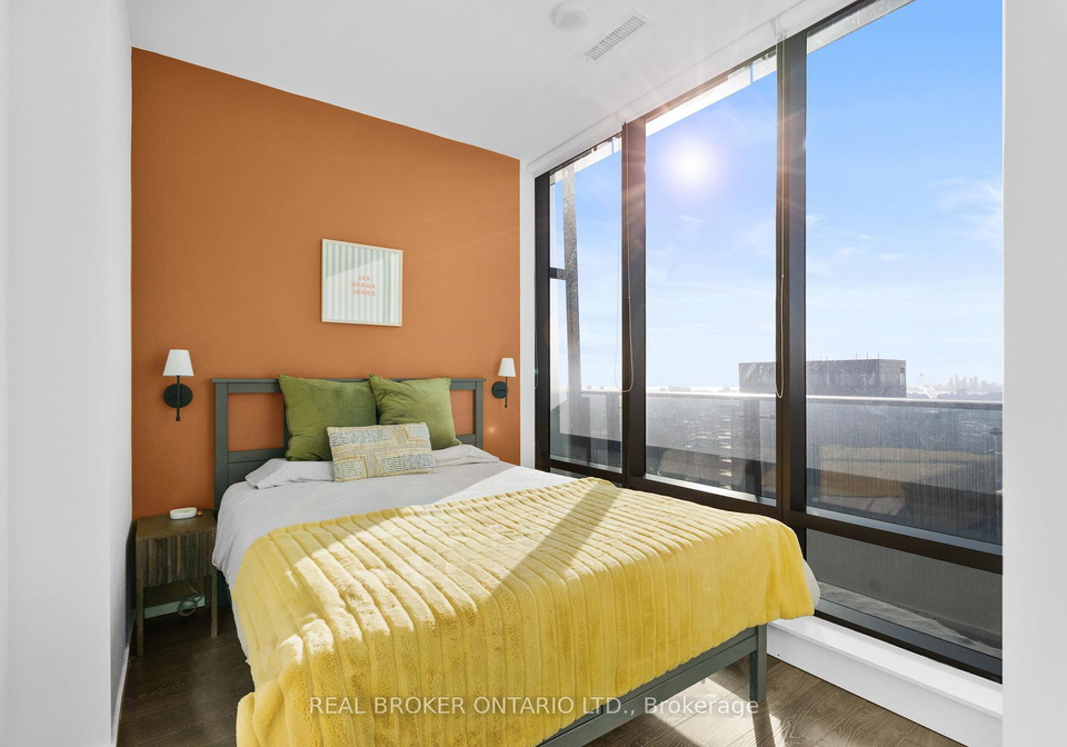 5-st-joseph-street-toronto-ontario-c12960058