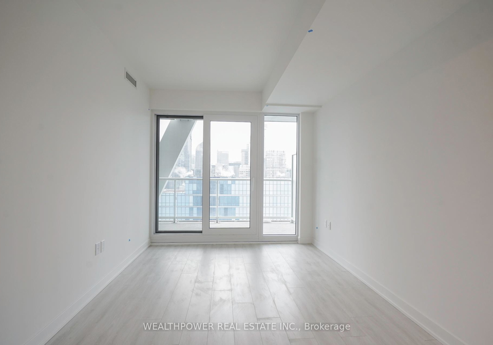 230-simcoe-street-toronto-ontario-c12960464