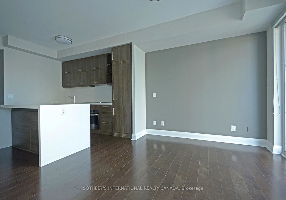 1080-bay-street-toronto-ontario-c12960504